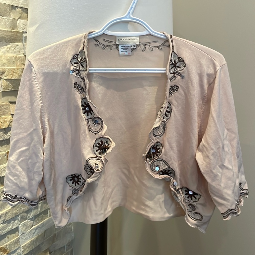 Laura Petites Shrug